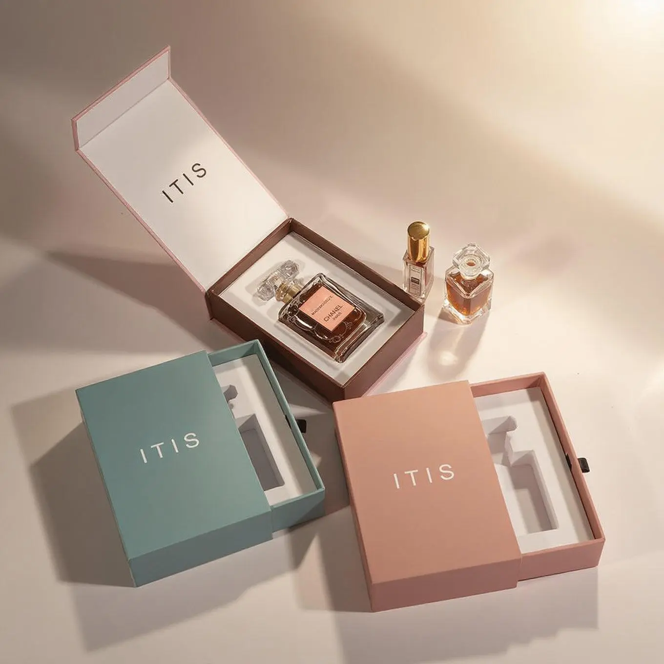Custom Luxury Sliding Drawer Perfume Box with Foam Insert